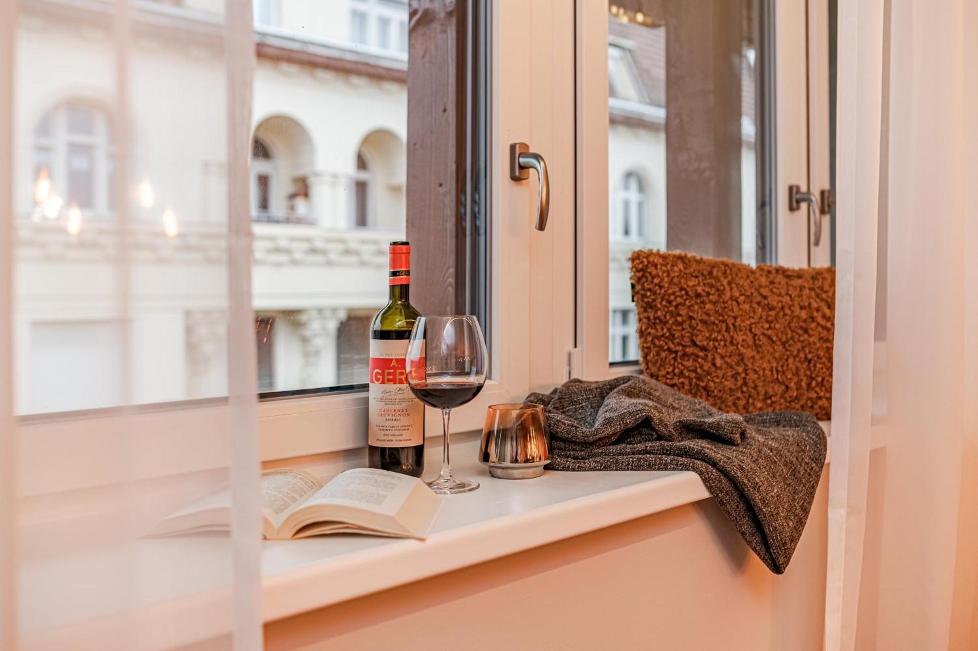 Luxury Tropical Apartment At Budapest Eksteriør billede